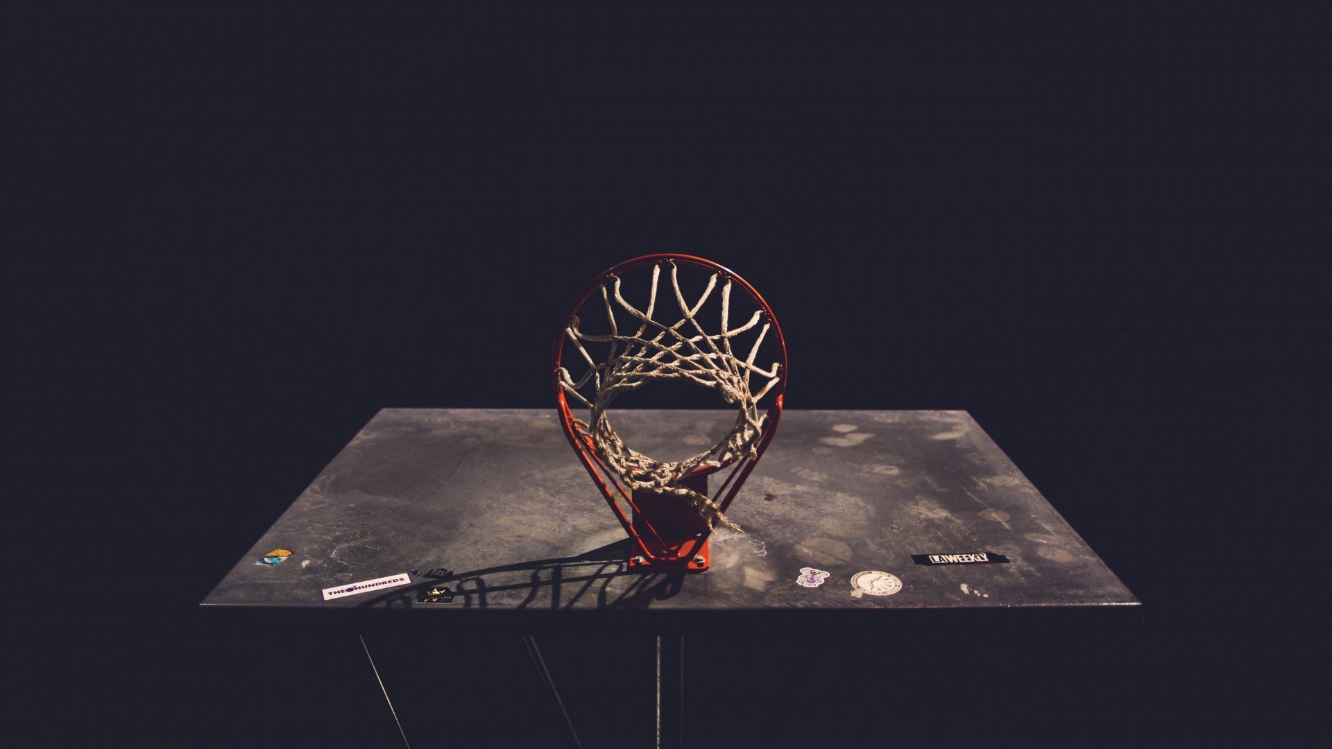 夜光篮球怎么发亮，夜光篮球如何发光